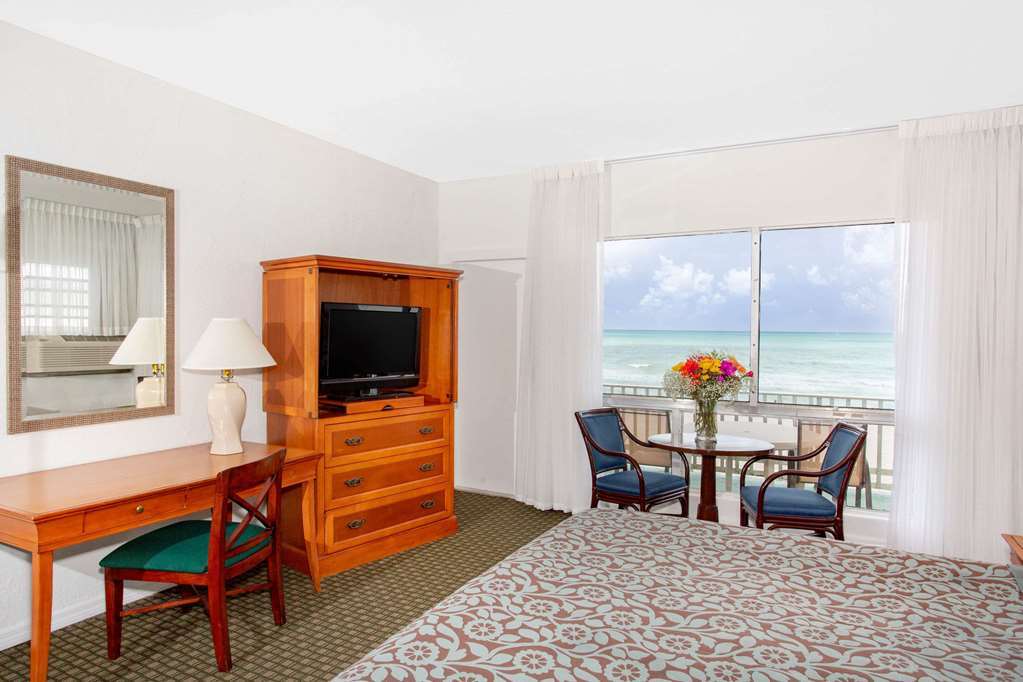 Thunderbird Beach Hotel ซันนีไอลส์บีช ห้อง รูปภาพ